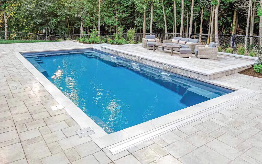 Leisure Pools Wilmington: fiberglass swimming pool builder for coastal NC